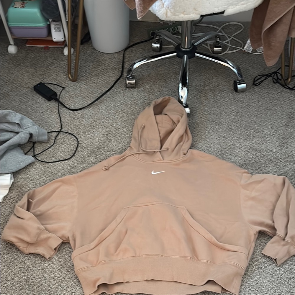 Nike Tan Sweater Pullover Ribbed Cuffs
